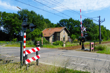 846970 Gezicht op de voormalige wachtpost 27 aan de spoorlijn Amersfoort-Kesteren bij de Zuidelijke Meentsteeg te ...